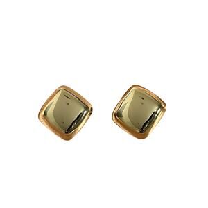 Square Earrings in Gold